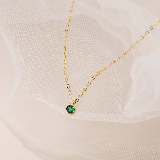 Emerald Elegance: 925 Silver Simple Round Green Zircon Pendant Necklace