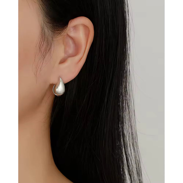 Elegant 925 Silver Water Drop Hoop Earrings - Gold Plated